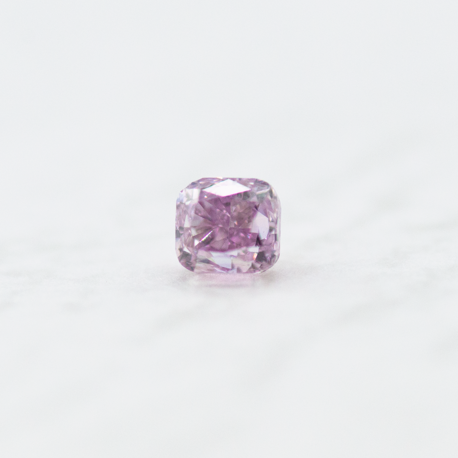 天然ファンシーパープルピンクダイヤモンドルース 0.078ct FANCY PURPLE PINK SI2 CUSHION