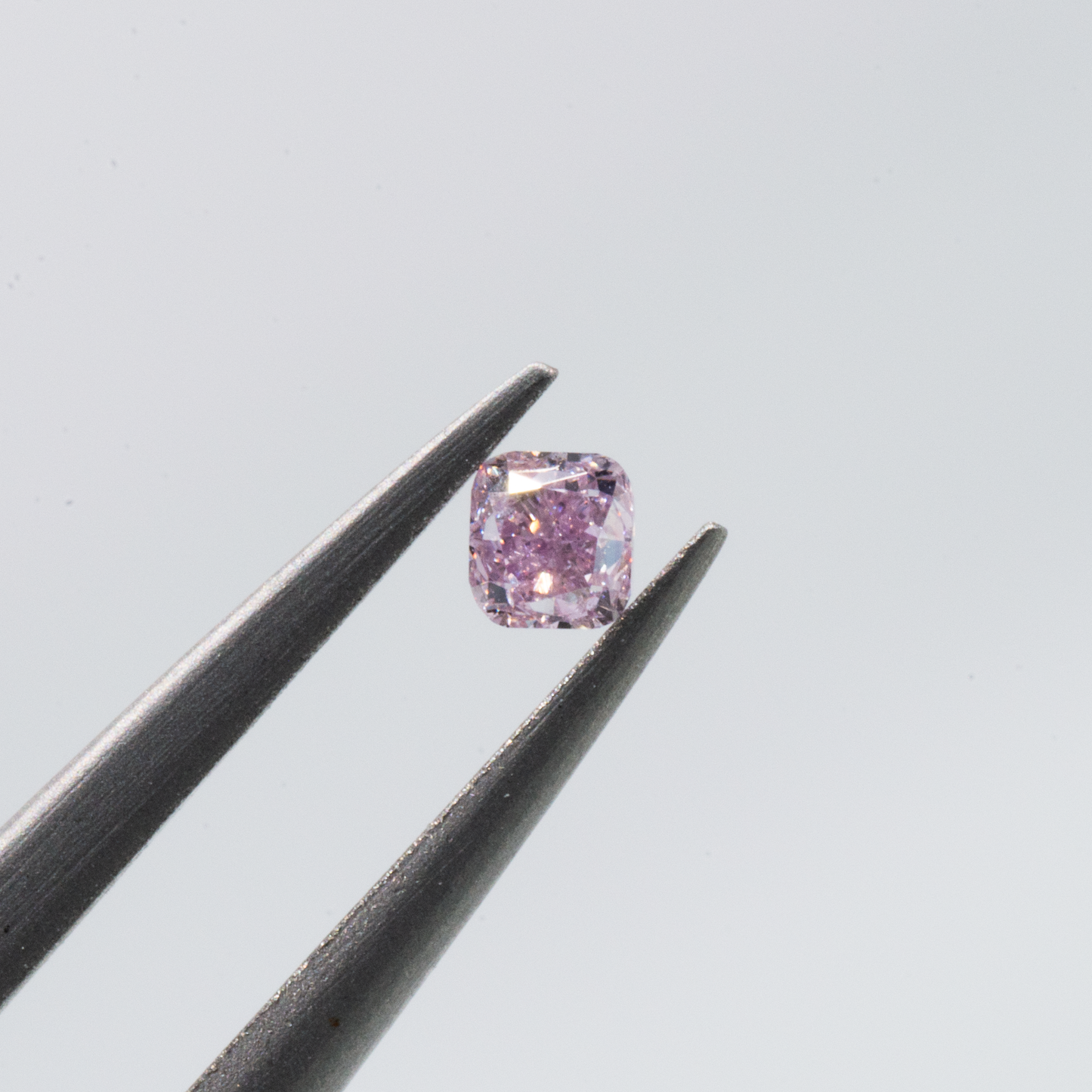 天然ファンシーパープルピンクダイヤモンドルース 0.078ct FANCY PURPLE PINK SI2 CUSHION